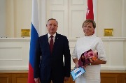 Награждение Н.В. Панютиной благодарностью министра транспорта РФ в Смольном 2022 год